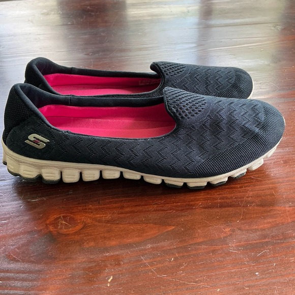 Skechers Slip-On Shoes Women's 8.5 Black Knitted Memory Foam Rubber Sole 21934M - Picture 4 of 10